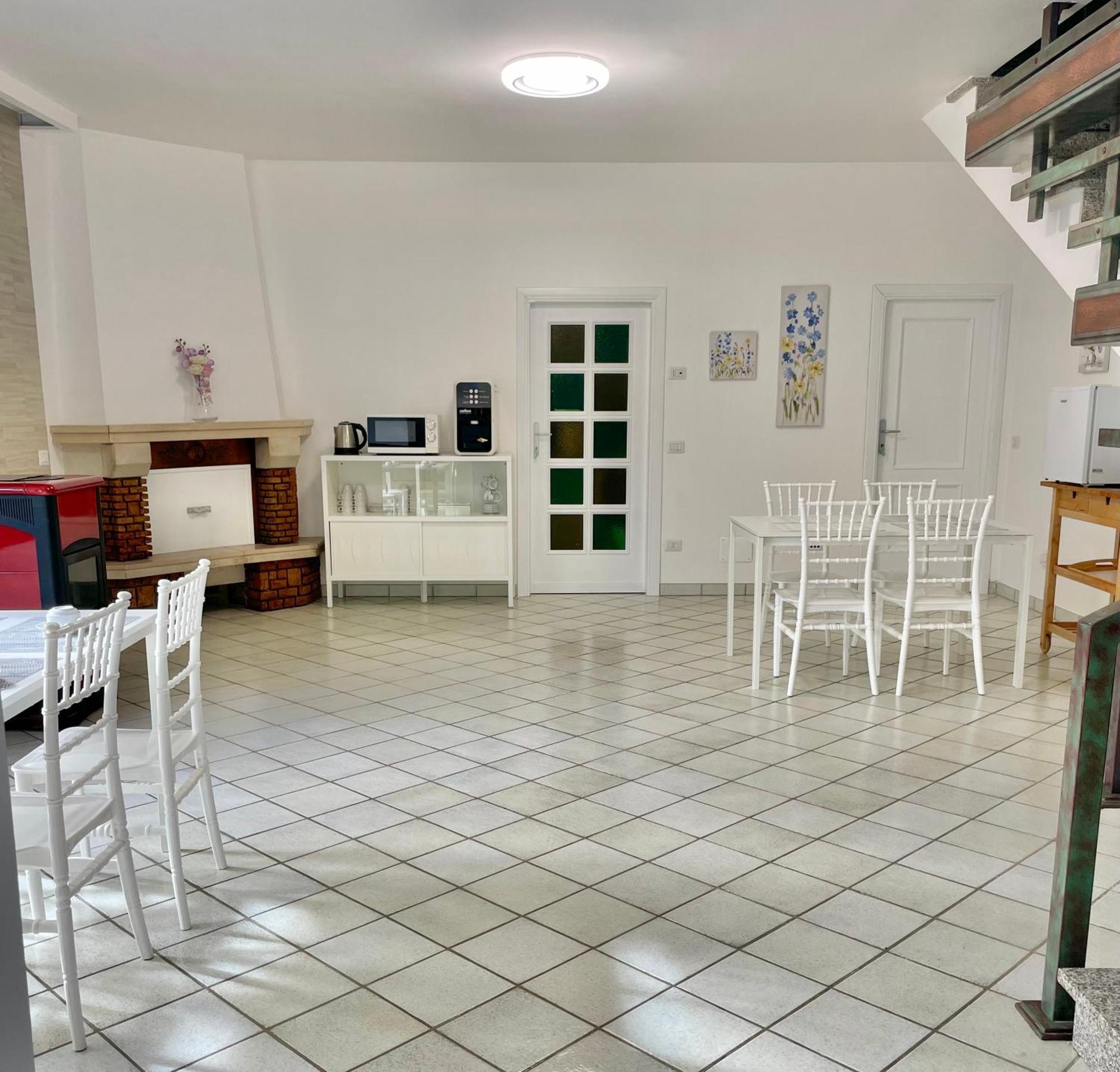 B & B Casal Pereto ヴァルモントーネ エクステリア 写真